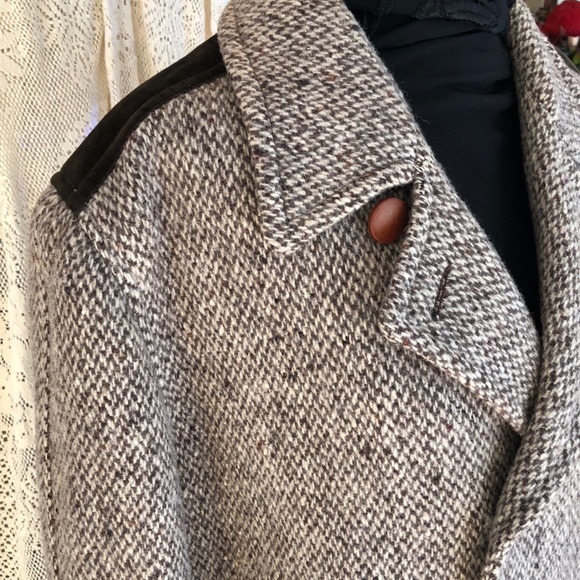 Tweed Vintage detail Italian jacket - Picture 2 of 8